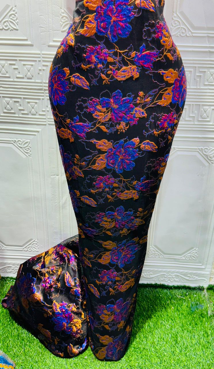 Luxury flowery Damask {Per Yard} - Fabtukus Luxury